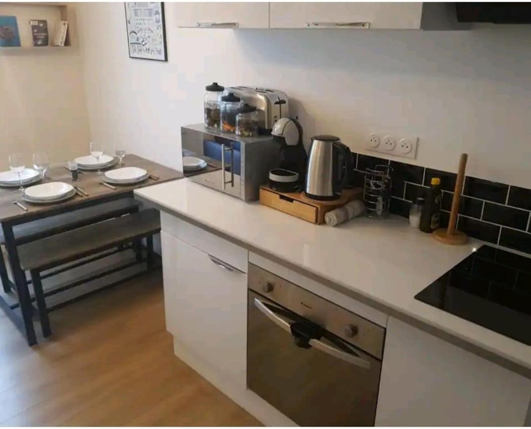 Le Petit Poitevin -Hyper Centre - Wi-Fi- Netflix Gratuit Apartment Niort Ngoại thất bức ảnh